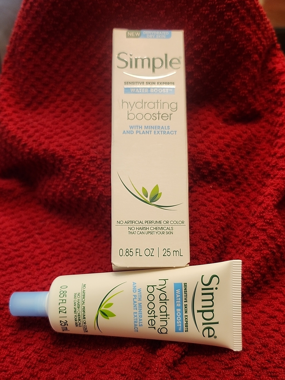 Brand new Simple Hydrating Booster Moisturizer – White and Blue Packaging
